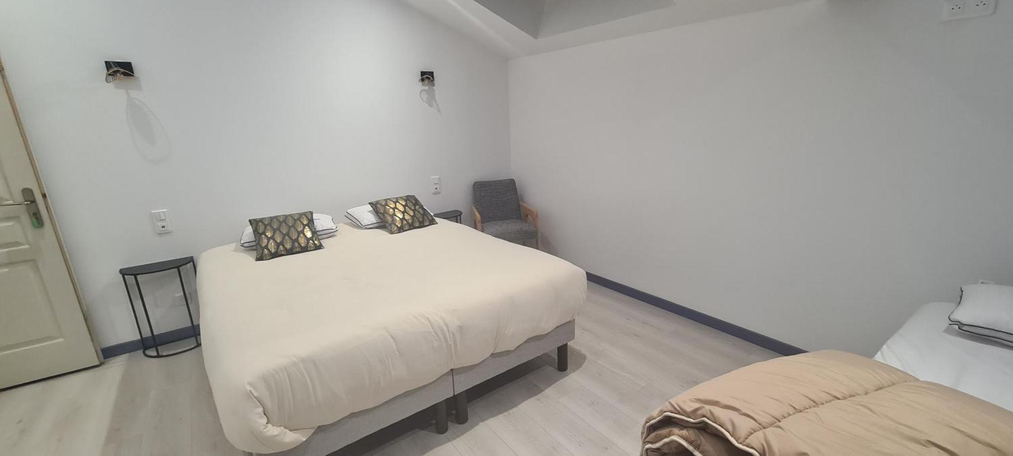 Gites De 2 A 11 Personnes Au Domaine D'Usson Echebrune Ngoại thất bức ảnh